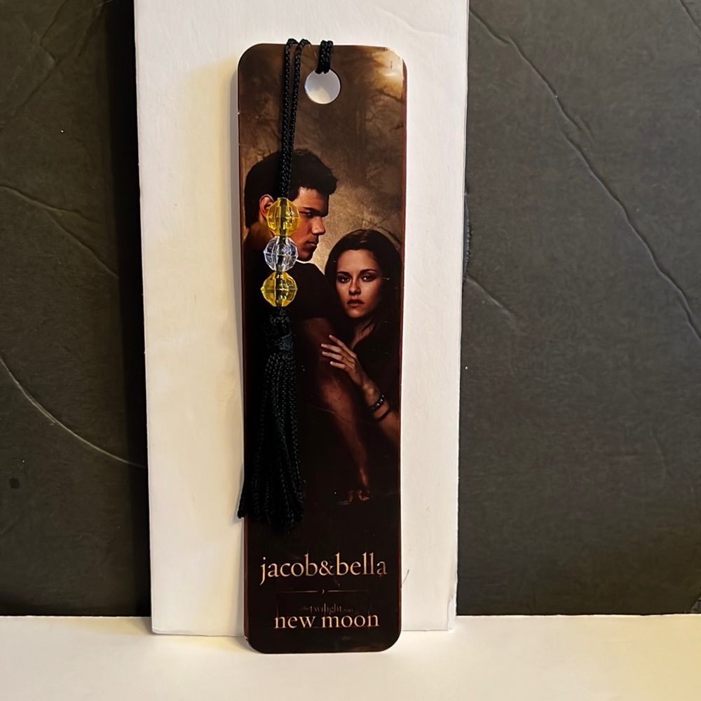 New Moon Jacob & Bella Bookmark​